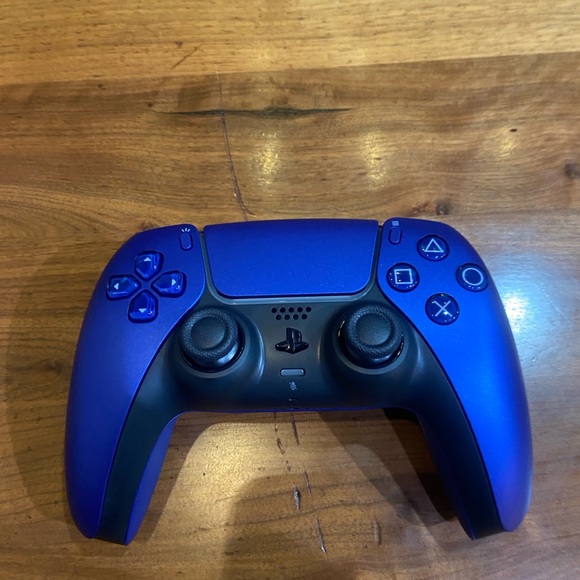 Sony DualSense Wireless Controller Midnight Blue Controllers